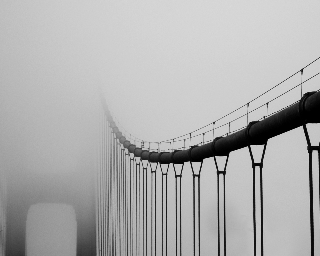 туман, Мост, черное-белое