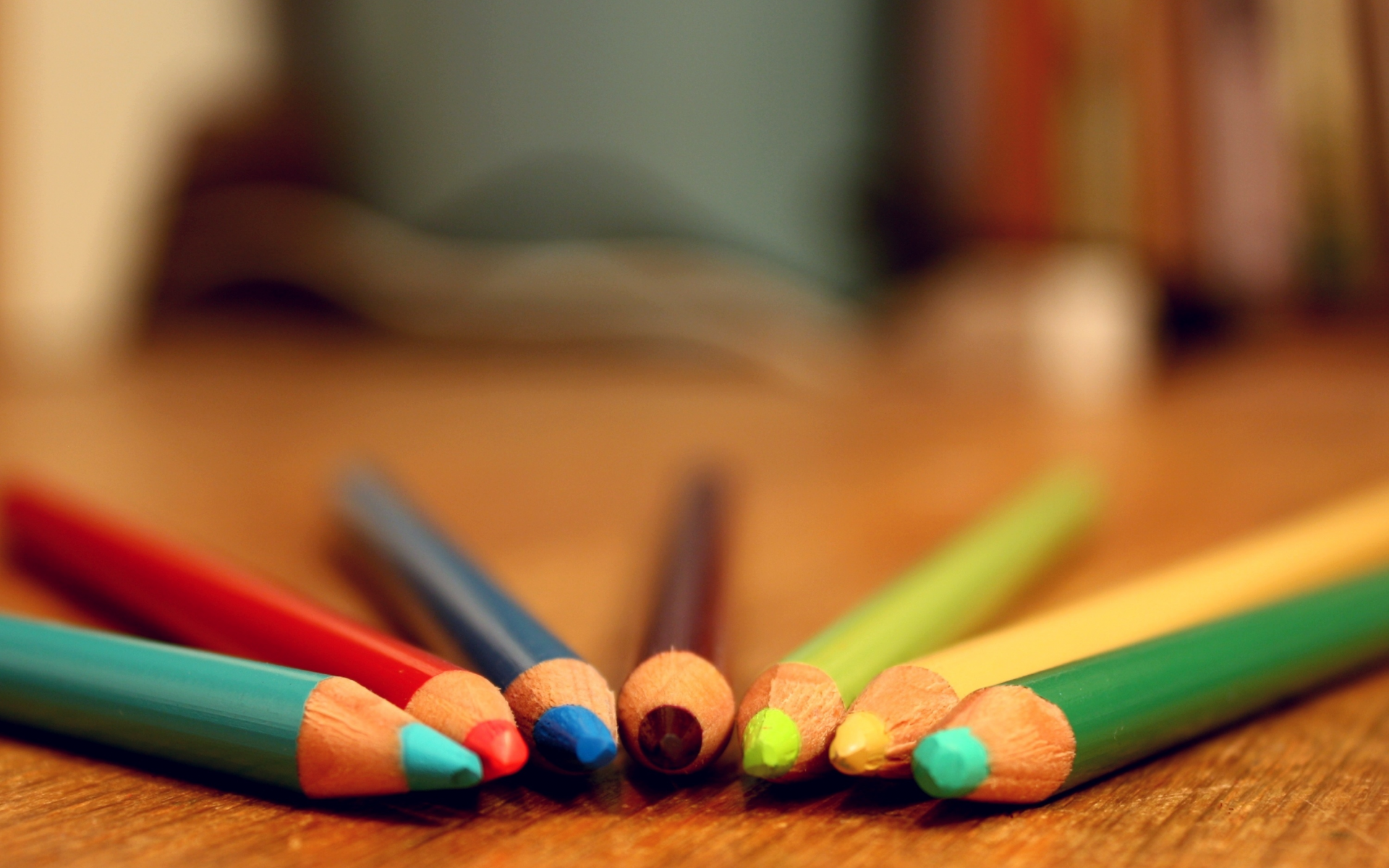 разноцветные, карандаши, стол