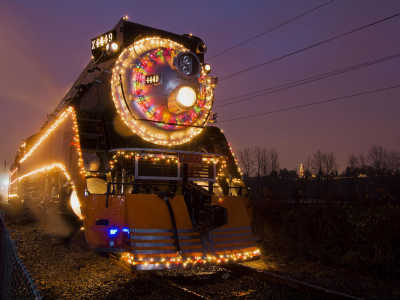 локомотив, новый год, ночь, подсветка, огни