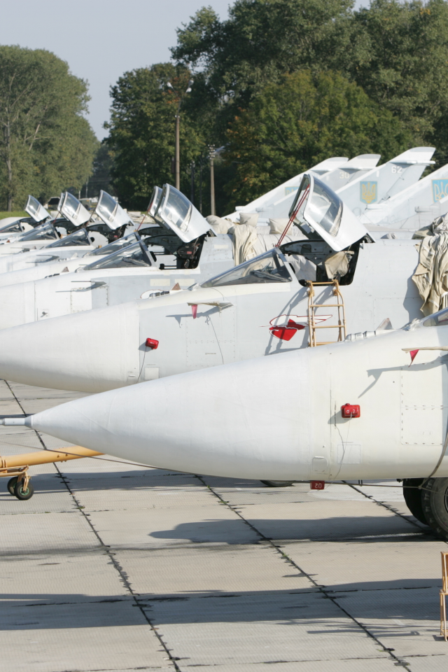 подготовка к полетам, СУ-24М, самолеты, бомбардировщик