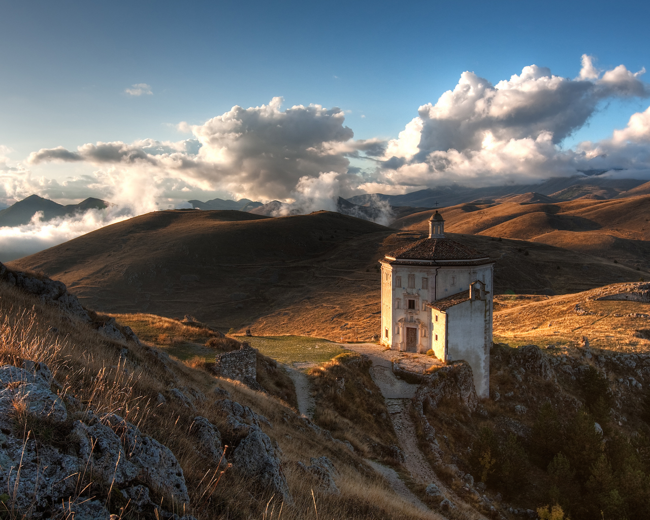 небо, камни, горы, церковь