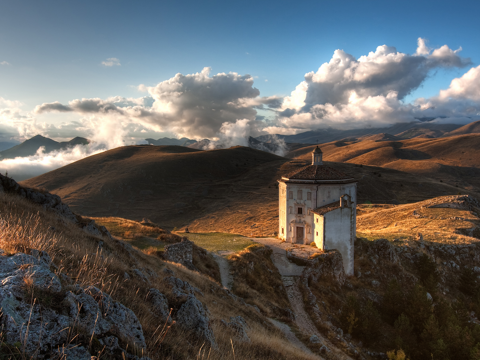 небо, камни, горы, церковь