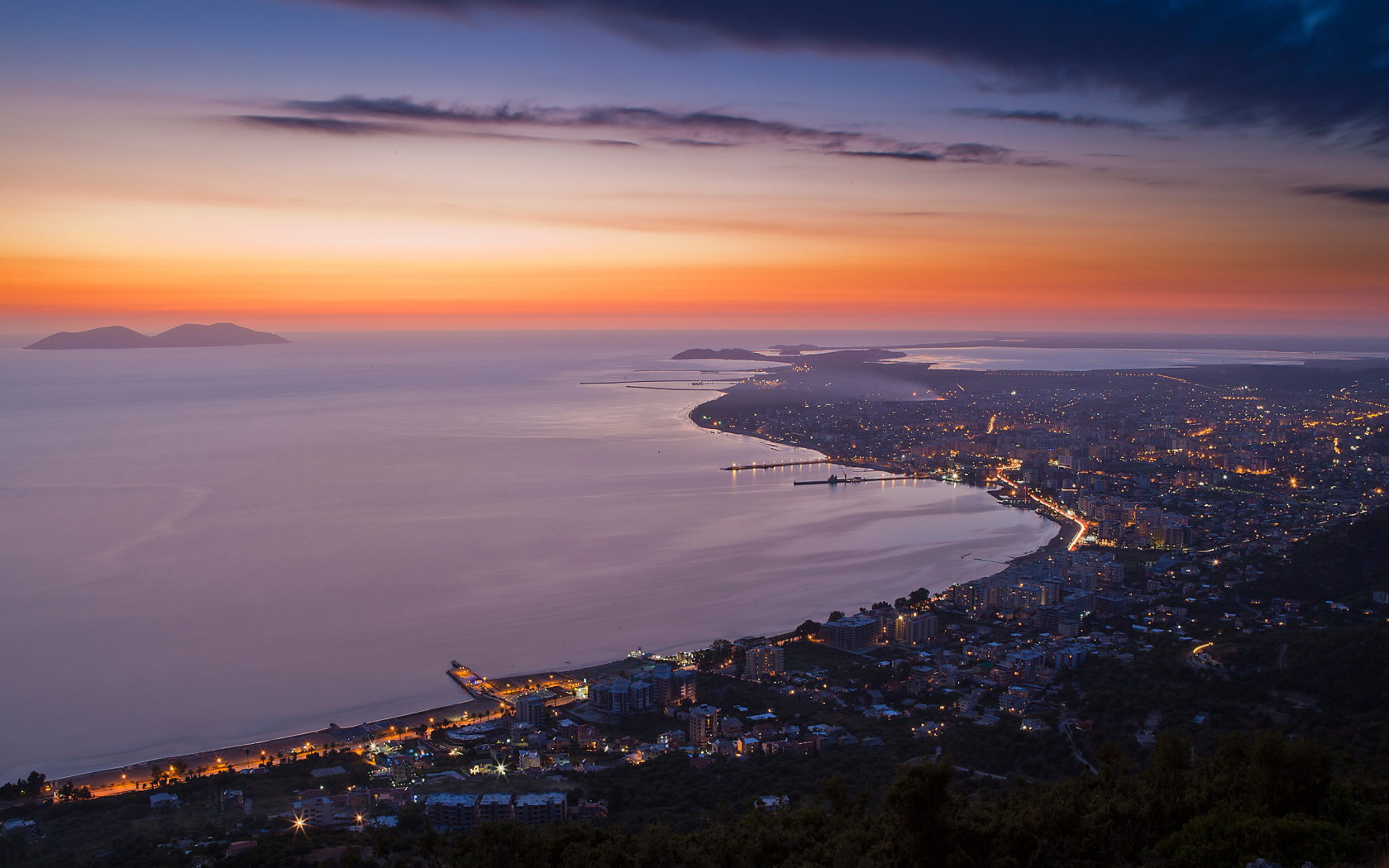 вечер, албания