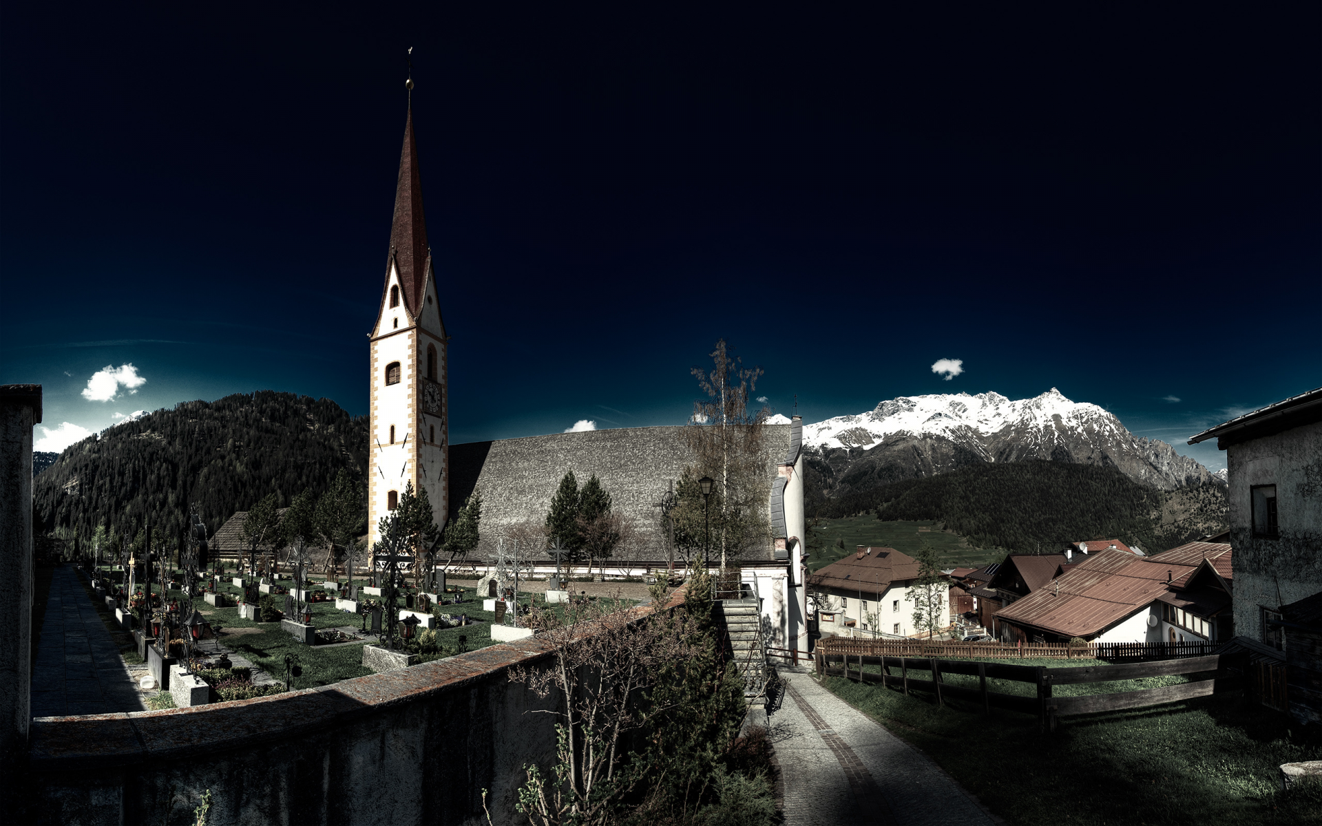 горы, деревня, церковь