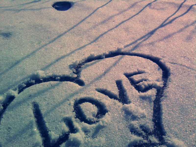 сердце, снег, любовь