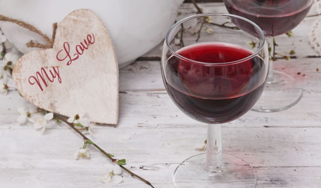 красное, сердечко, бокалы, вино, стол