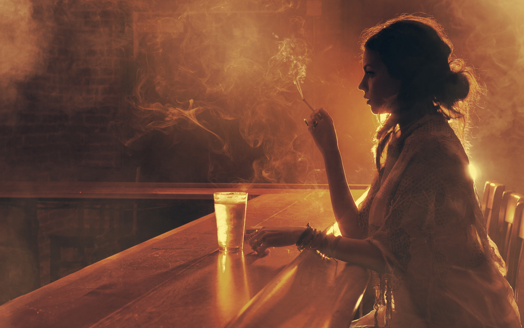 бар, стакан, дым, девушка, сигарета