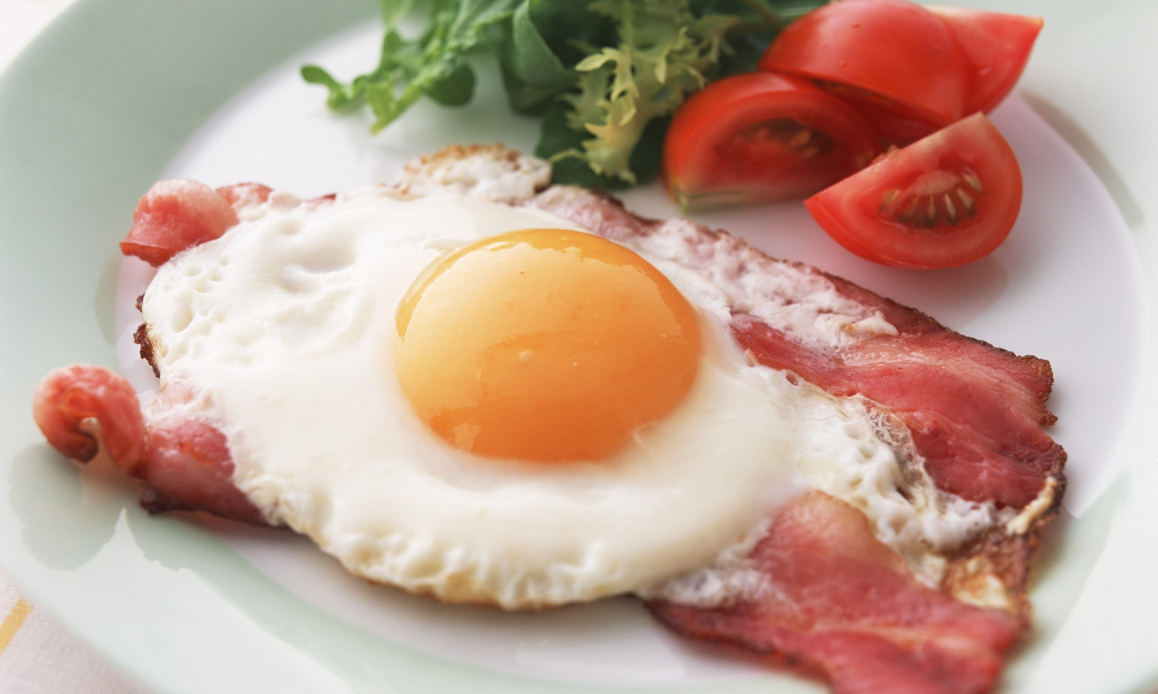 бекон, помидоры, eggs, food, яиц, tomatoes, bacon, продуктов питания, завтрак, breakfast