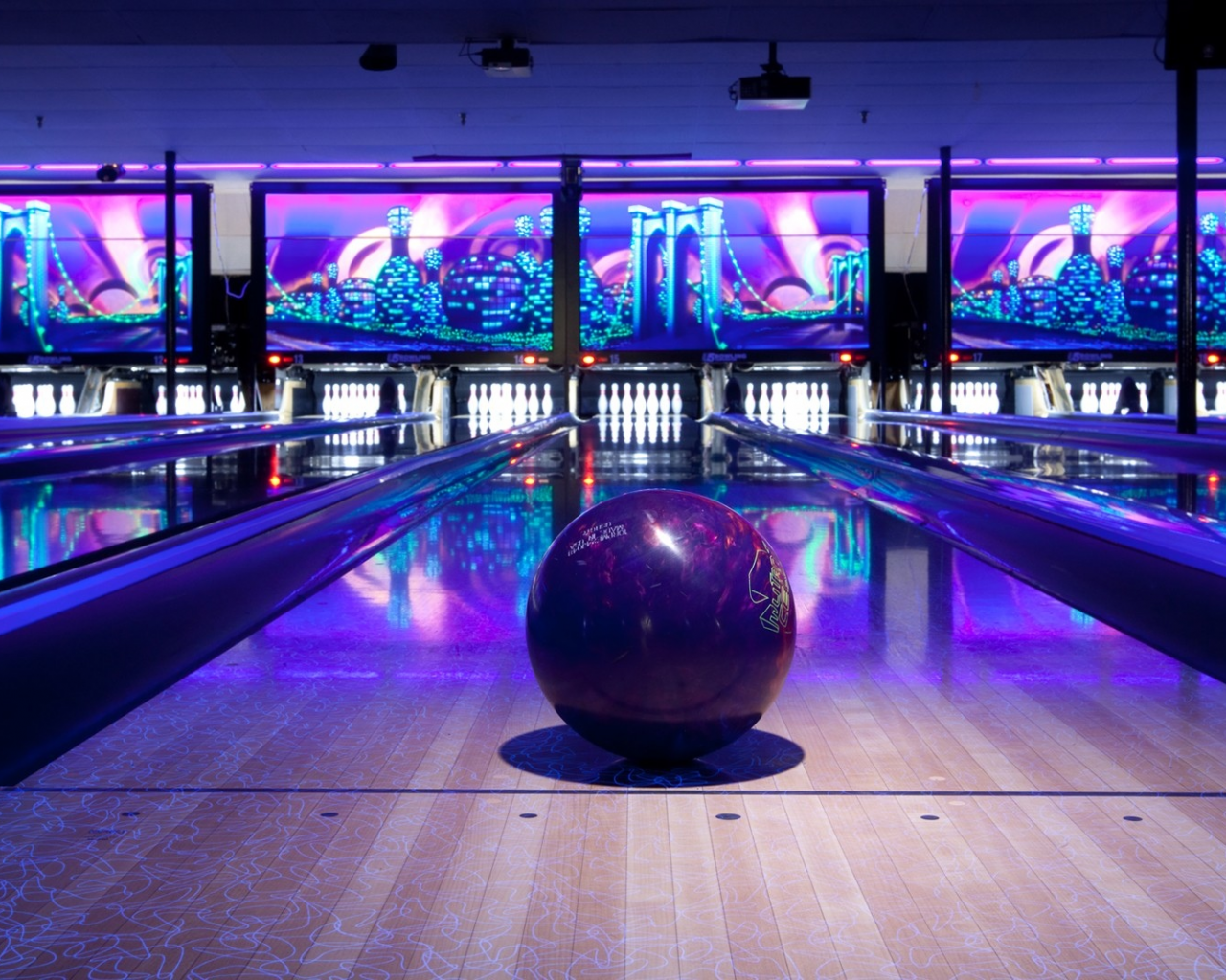 bowling lane, шар для боулинга, entertainment, боулинг, sports, спорт, bowling ball, развлечения, illuminated, освещение, bowling