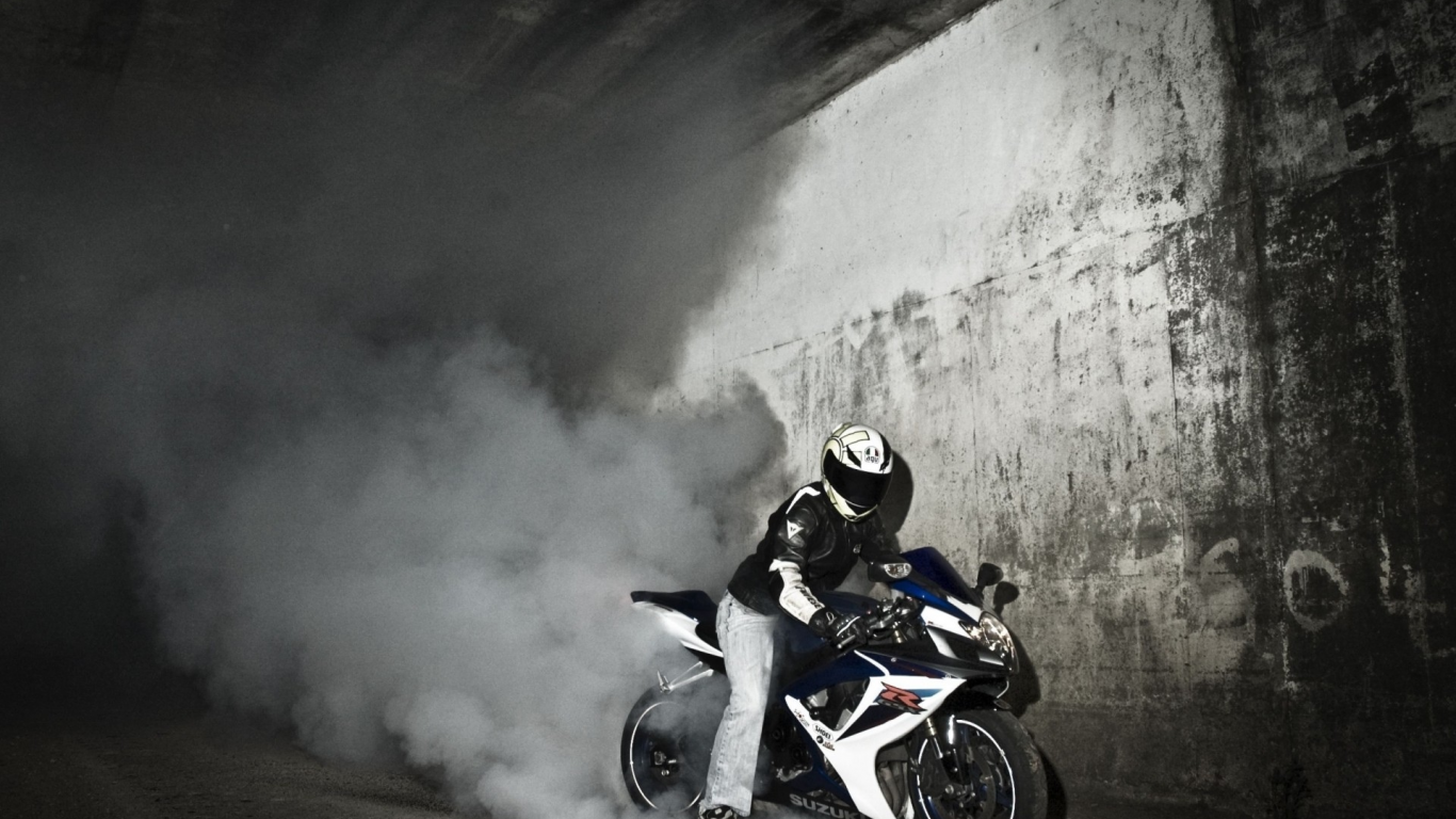 motorcycles, дым, burnout, мотоциклы, выгорание, Suzuki, smoke