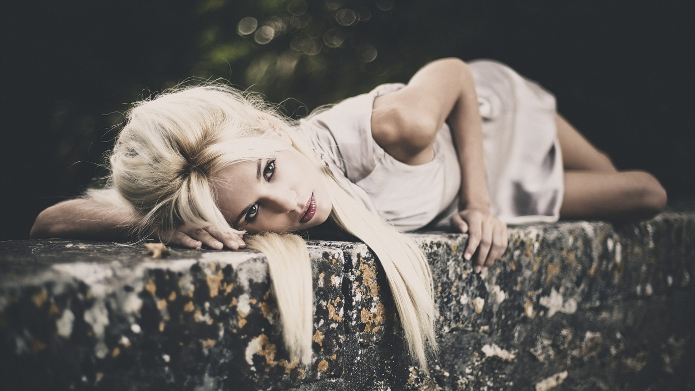 women, лежа, блондинки, женщины, lying down, Leslie Grillot, Лесли Grillot, Hipster фильтр, blondes, Hipster filter