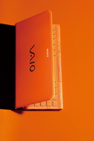 Оранжевый фон, оранжевый ноутбук, sony