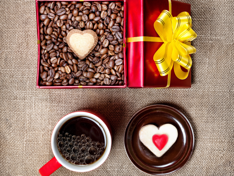 Кофе, зерна, пирожное, чашка, коробка, сердце, подарок