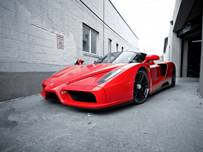 энцо, Ferrari, феррари, красный, red.side street, вид спереди, enzo
