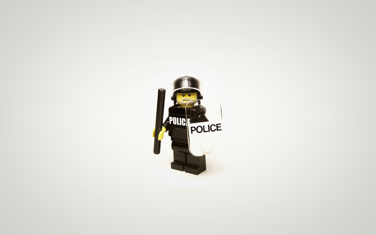 полиция, лего, Минимализм