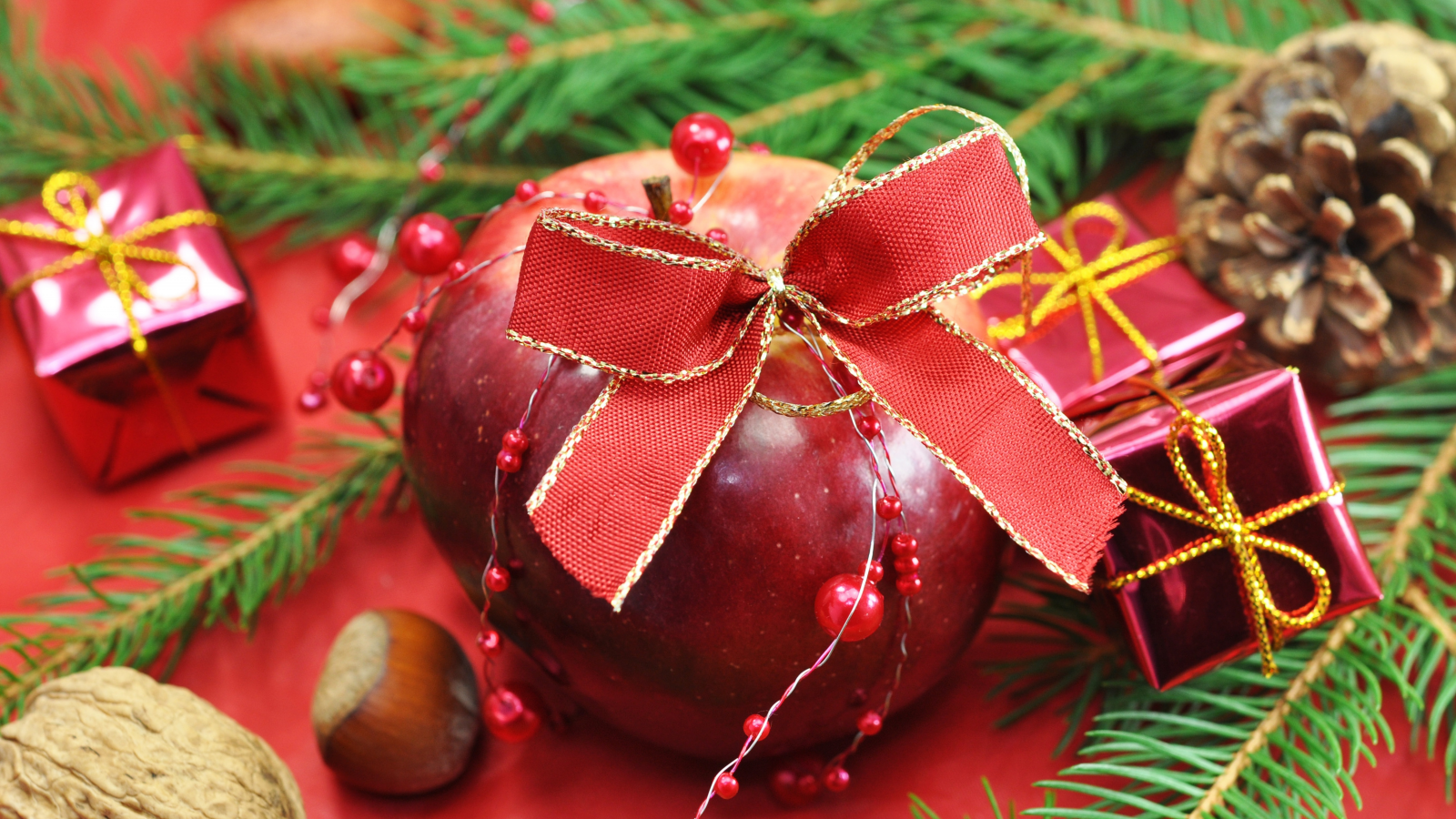 подарки, праздник, бант, ёлка, яблоко, орешки, Шишки