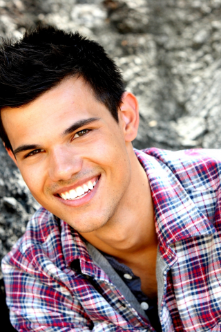 teylor lautner, актер, тейлор лотнер, улыбка