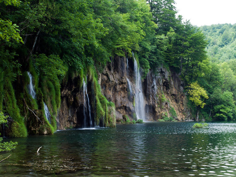 пейзаж, деревья, река, водопады, скалы