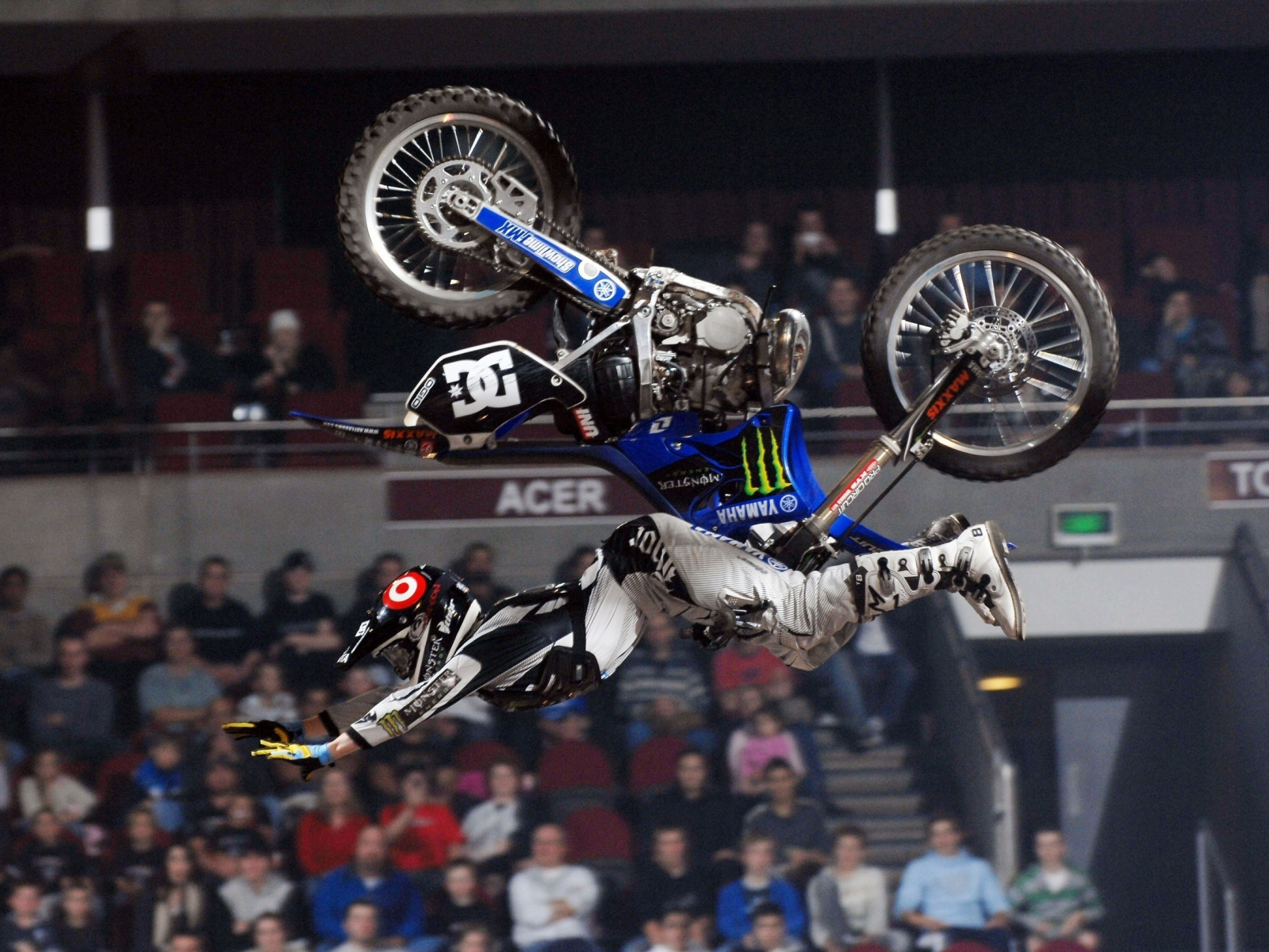 x-fighters, 1920x1200, x-games, rom, wallpapers, дадя васяe, 2011