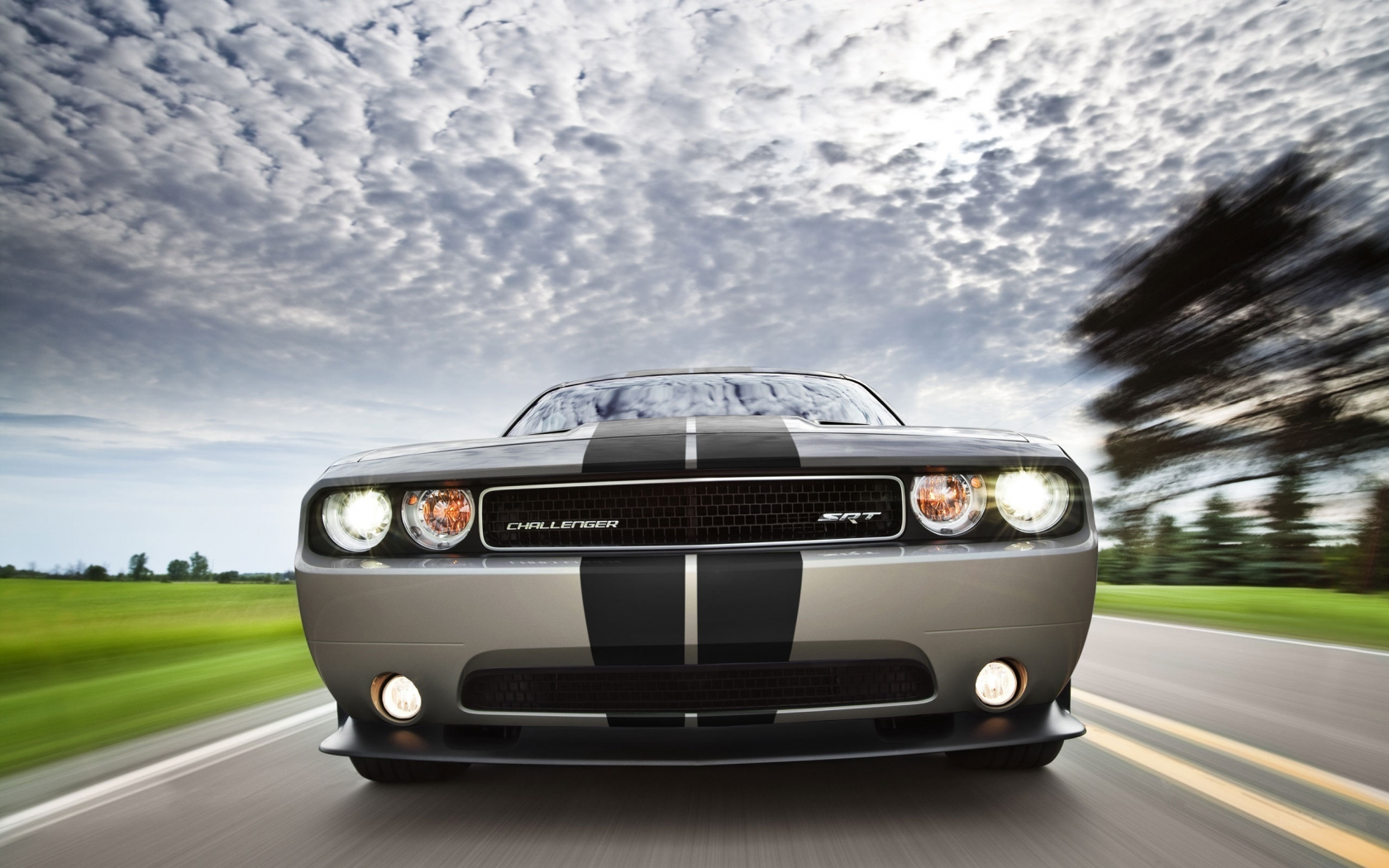 challenger, облака, фары, бампер, небо, размытие, скорость, srt8, dodge, додж, дорога