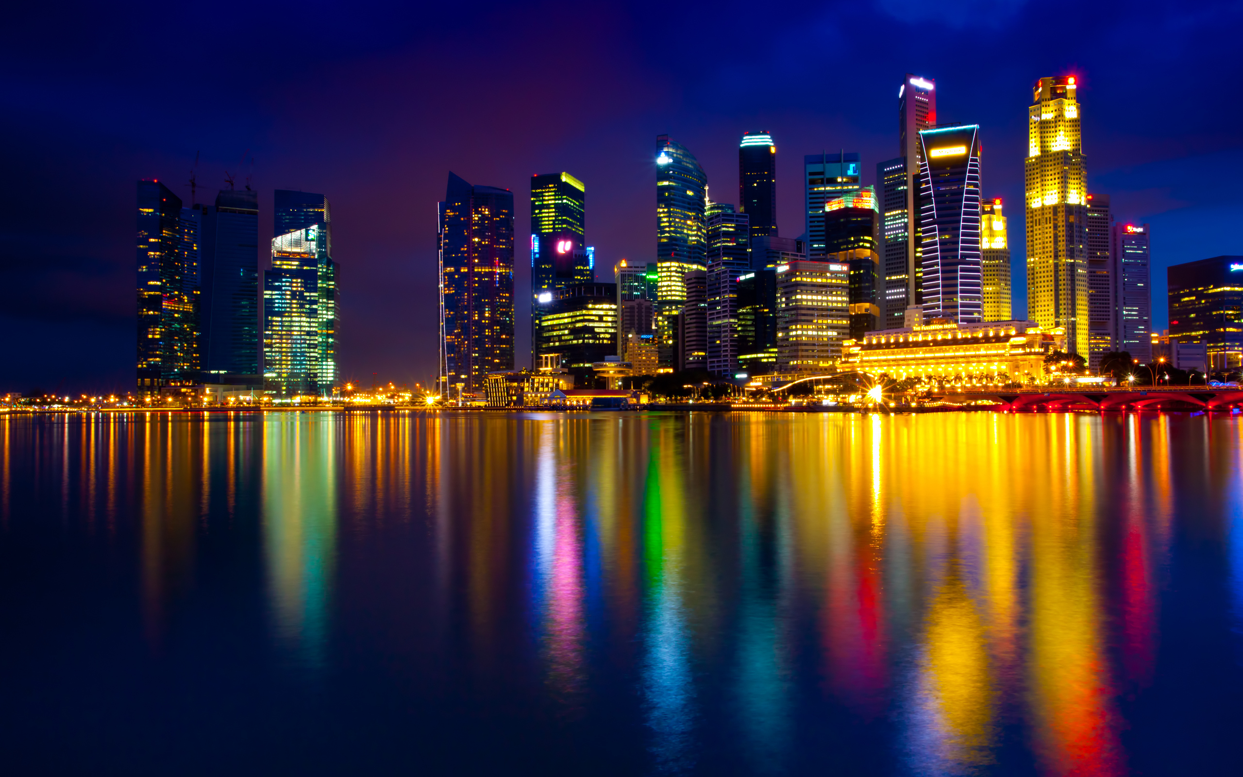 вода, ночь, здания, singapore, дома, сингапур, отражение, огни