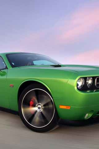 dodge, car, srt8, скорость, зеленый, облака, небо, challenger, 392 hemi, дорога, додж, muscle, авто