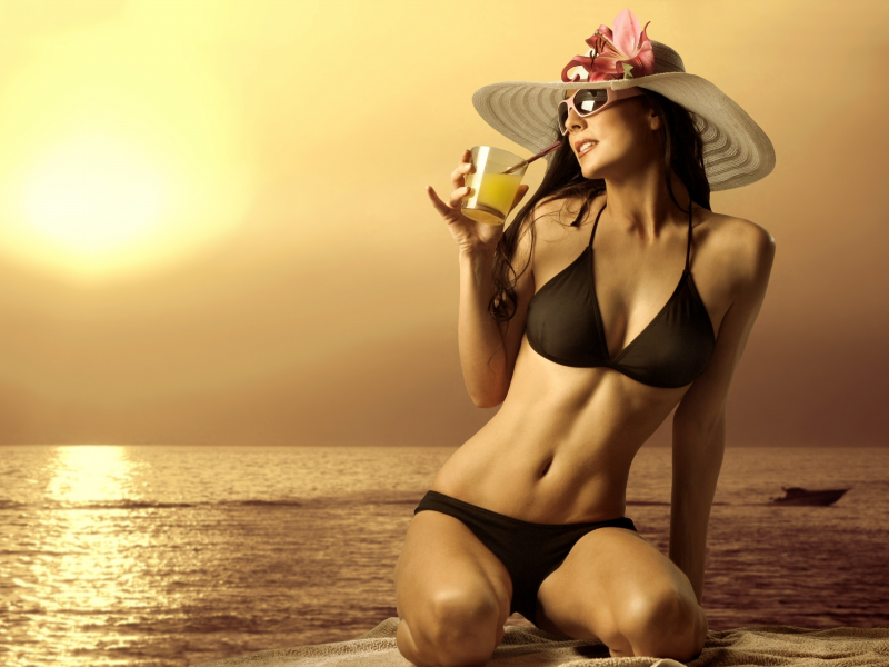 напиток, пляж, девушка, шляпка, закат, очки