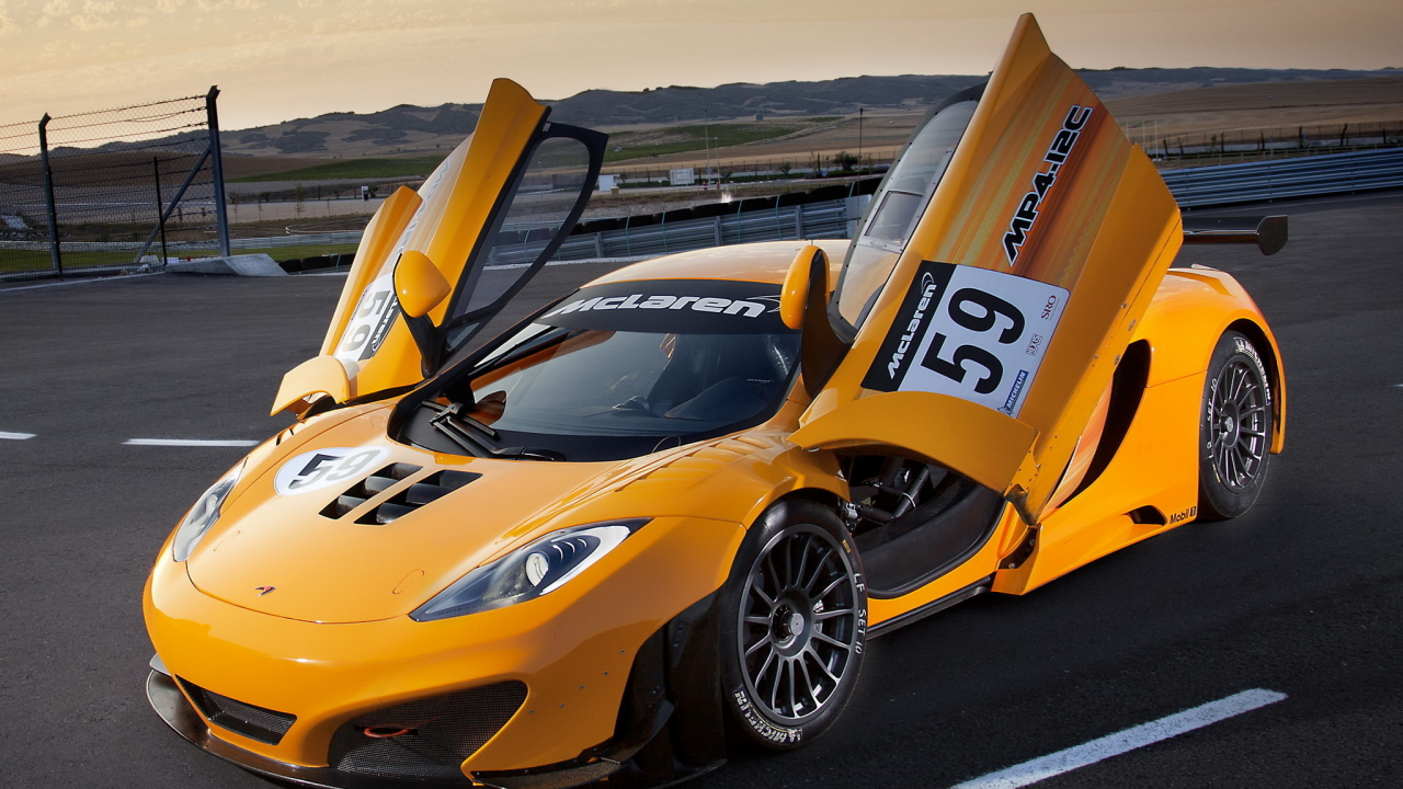 двери-бабочка, жёлтый, макларен, mclaren, yellow, gt3, mp4-12c, открытые двери