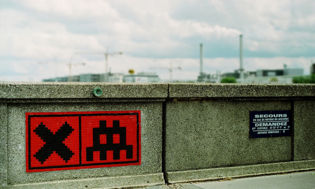 sign, red mosaic, streetart, spaceinvader