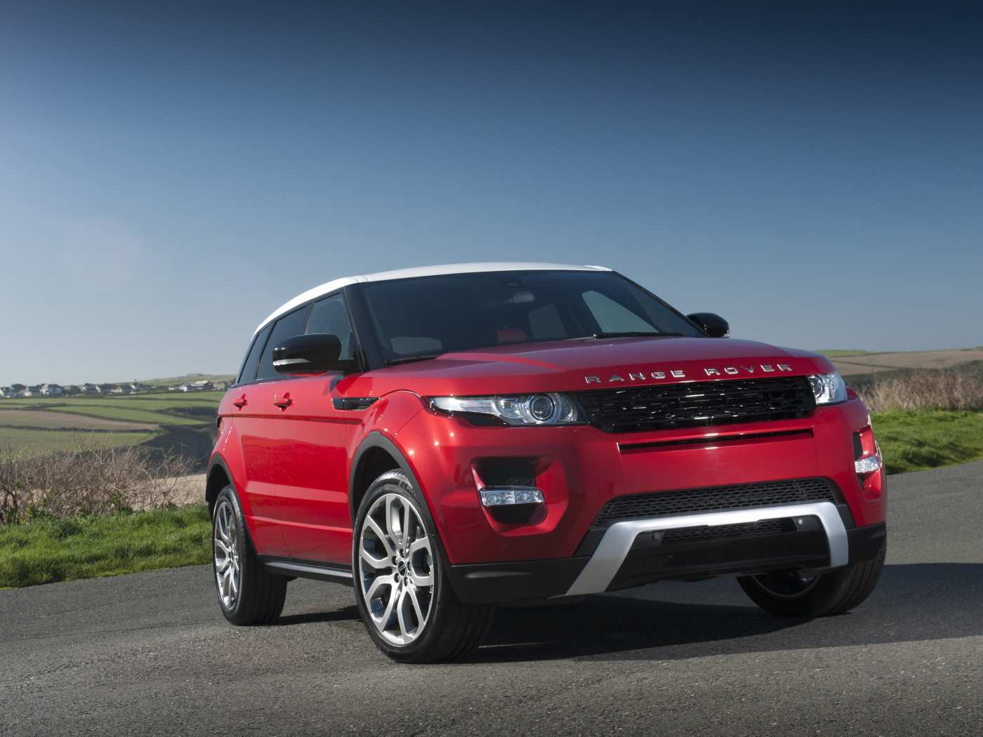 red, range rover, evoque