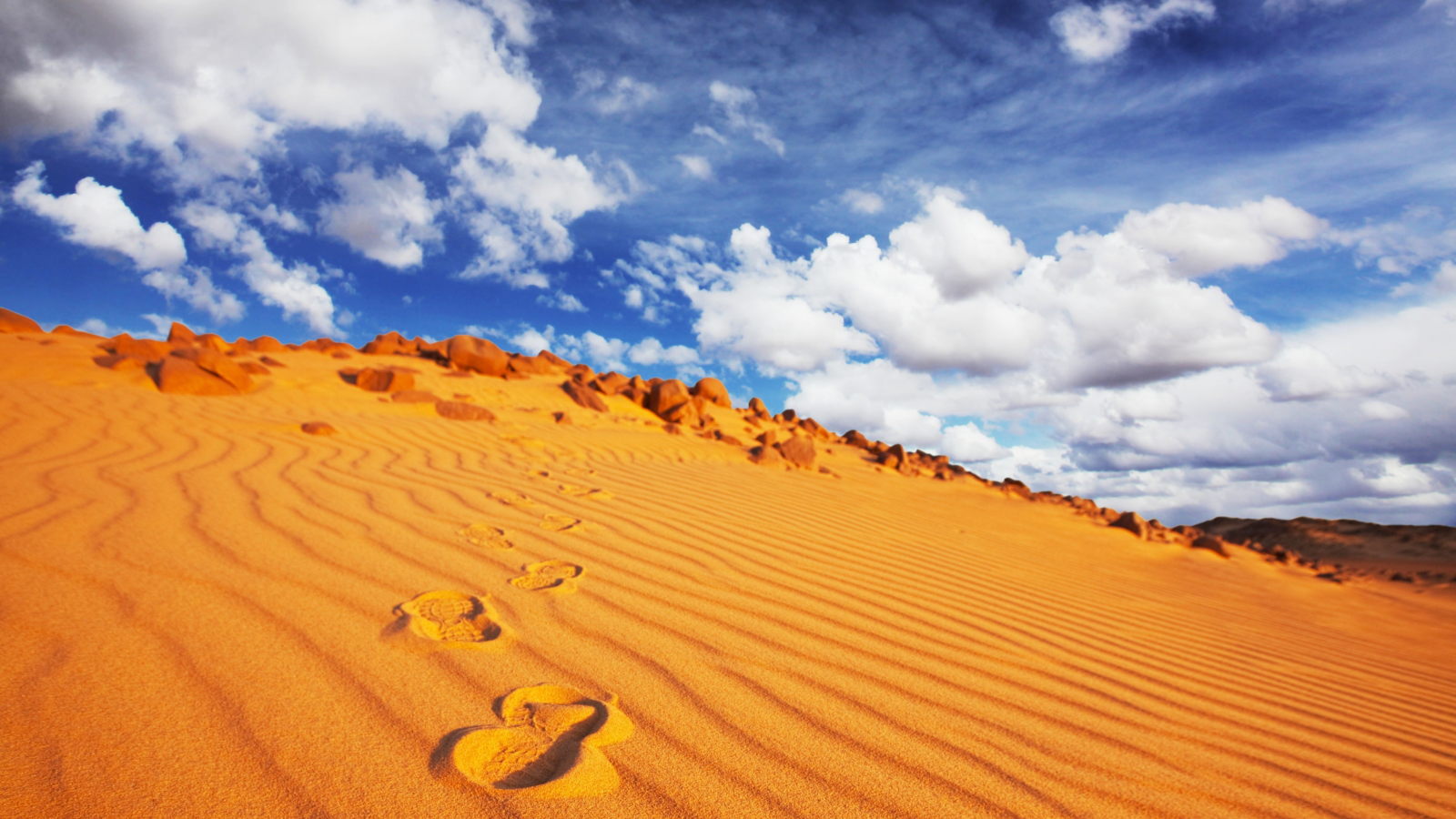 следы, vestige, облака, африка, отпечаток, синее, africa, footmark on sand, небо, пустыня, песок