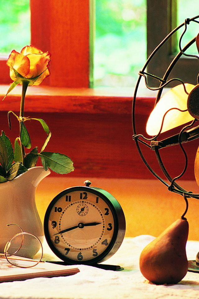 стол, книга, розы, окно, цветы, будильник, лопасти, рабочий, кувшин, очки, вентилятор, груша, фон, часы