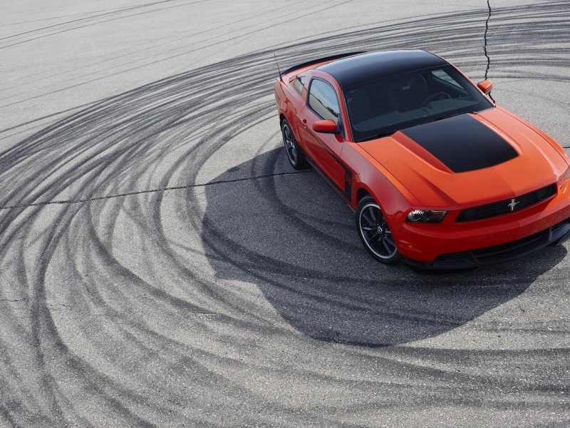 следы, асфальт, mustang, модель 2012, boss 302