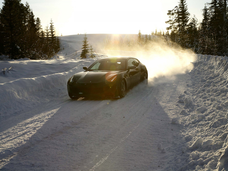 зима, winter, sun, ferrari ff, дорога, деревья, trees, лес, снег, car, snow, forest, скорость, машина, небо, sky, 3000x2000, road, солнце, speed