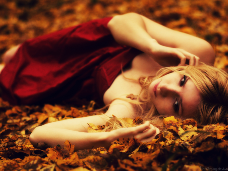 листва, осень, блондинка, платье, красное