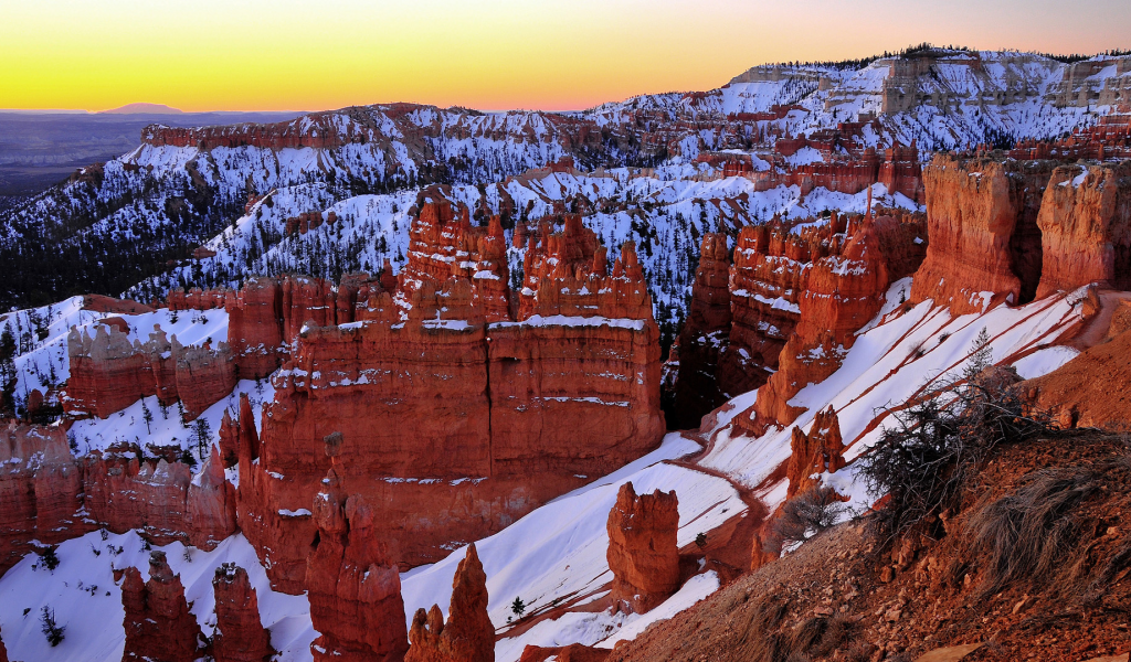 скалы, снег, bryce canyon, закат, utah, каньон