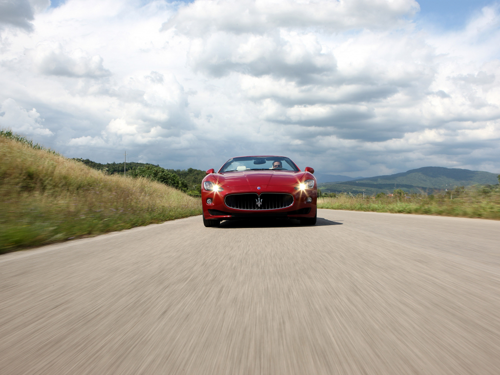 clouds, дорога, скорость, машина, 3000x2000, car, трава, road, speed, grass, sky, облака, maserati grancabrio sport 2012, небо