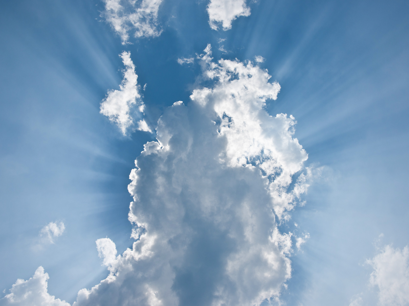 облака, sky, sunbeams, лучи солнца, небо