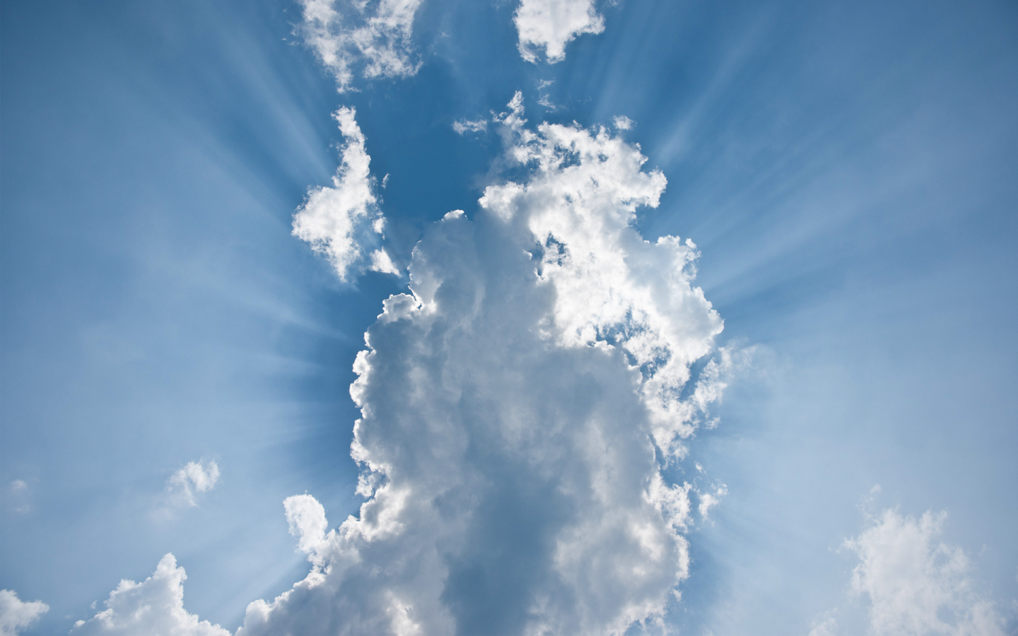 облака, sky, sunbeams, лучи солнца, небо