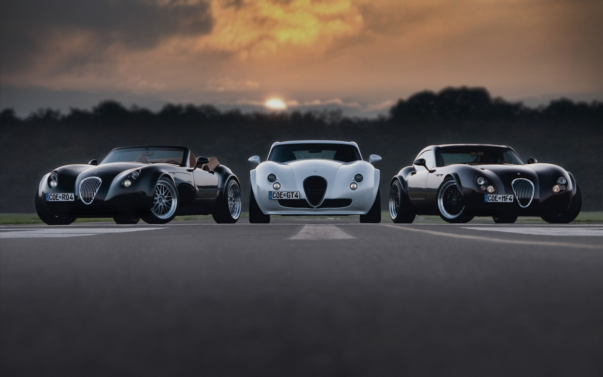 тачки, wiesmann, машины, небо, асфальт, gt mf4, дорога, деревья, ретро, фокус, авто обои