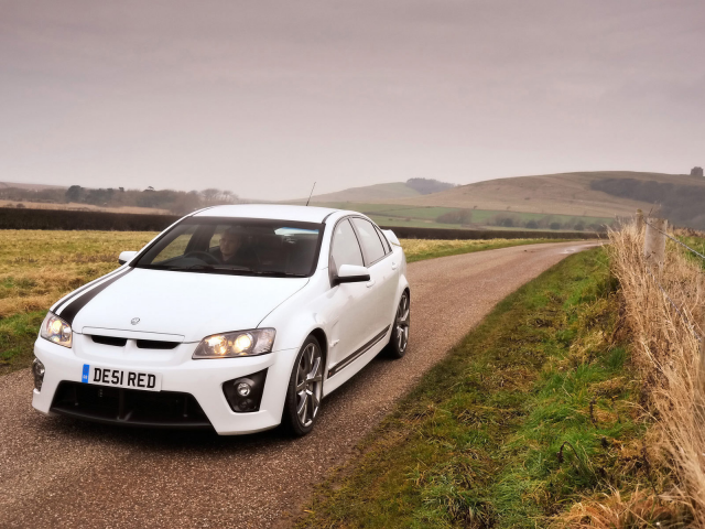 bathurst, vauxhall, vxr8