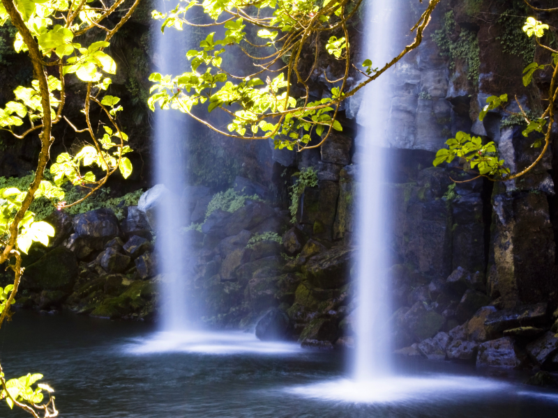 свет, вода, камни