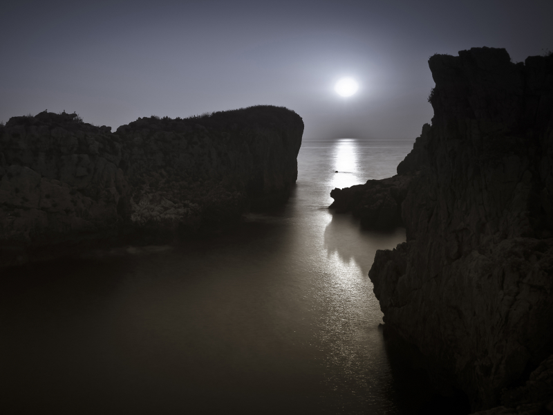 море, ночь, скалы, луна