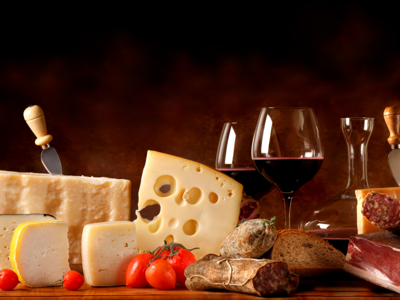 сыр, декантер, красное, бокалы, пармезан, вино, ножи