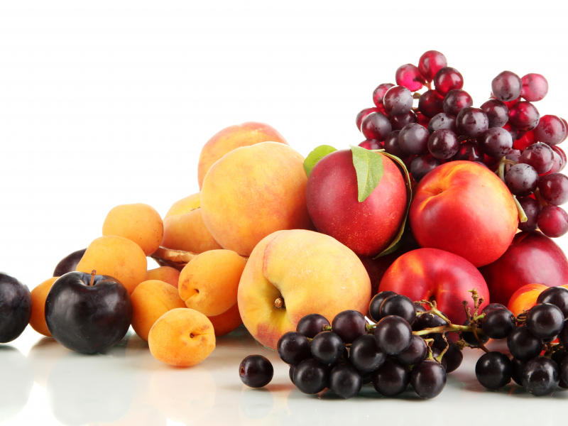 виноград, абрикосы, персики, нектарин, сливы, фрукты