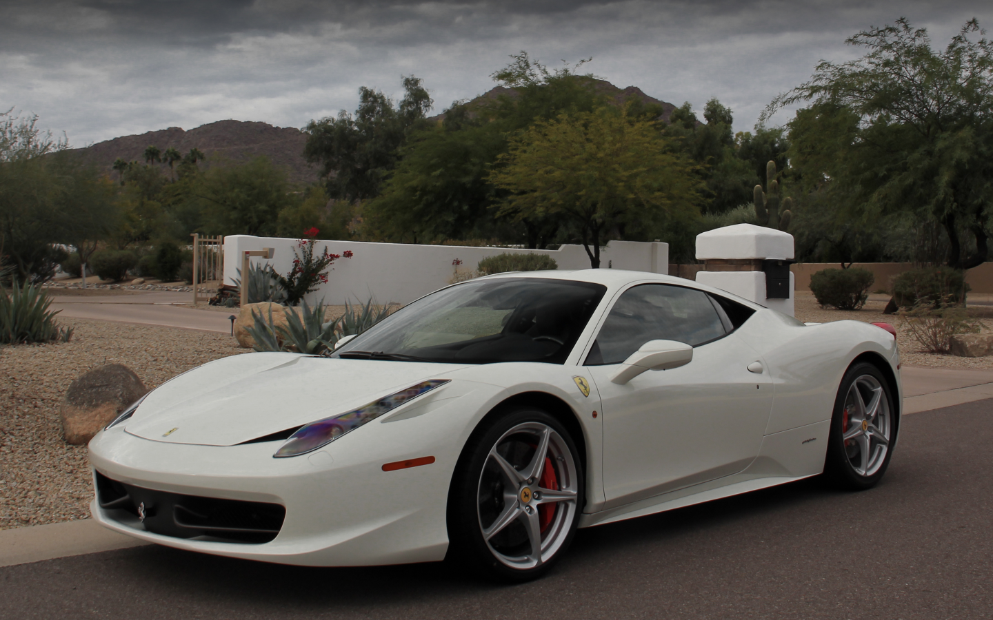 white, деревья, феррари, mountains, белая, ferrari, италия, 458 italia