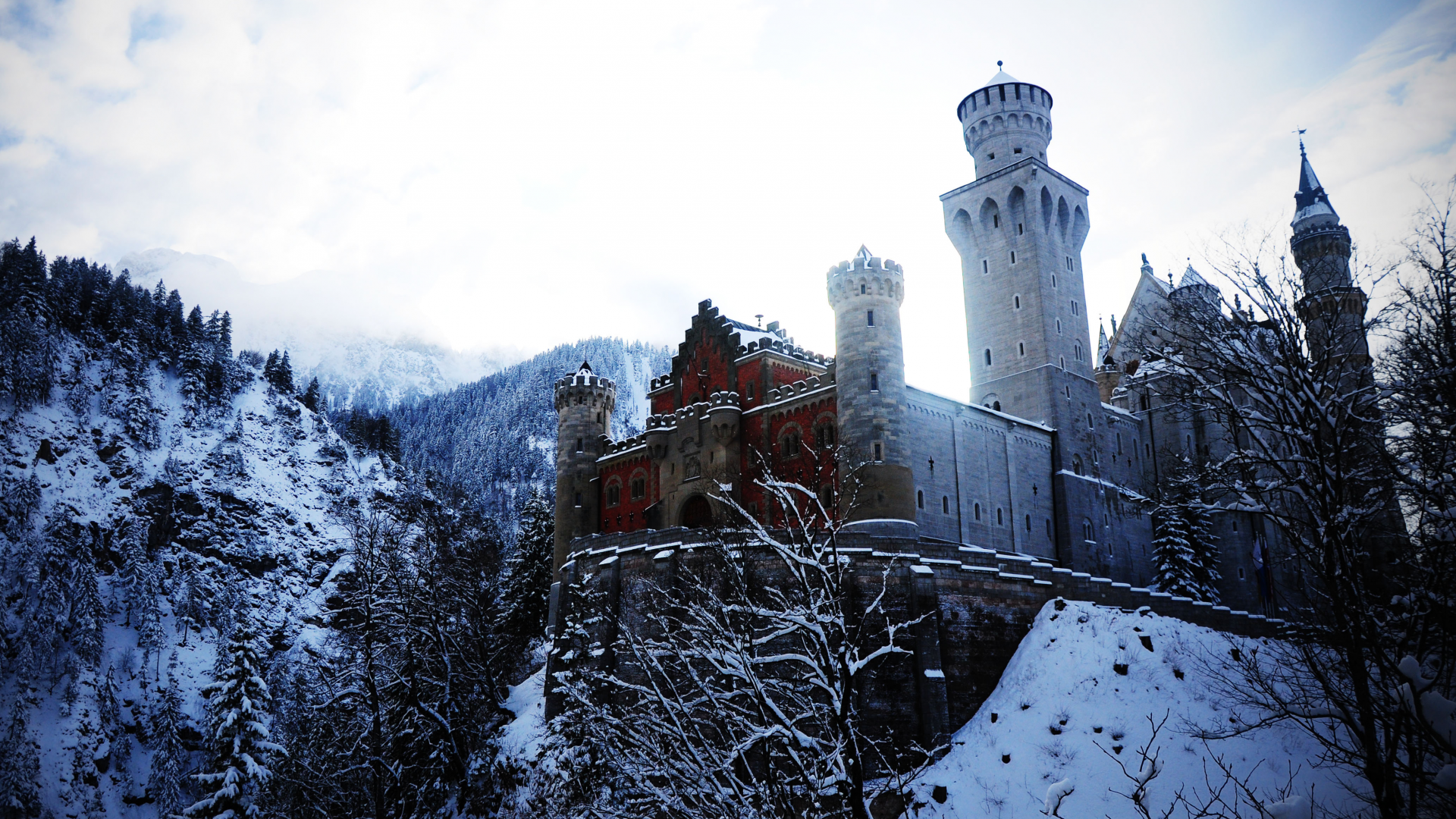 бавария, замок нойшванштайн-сокровище альп, германия