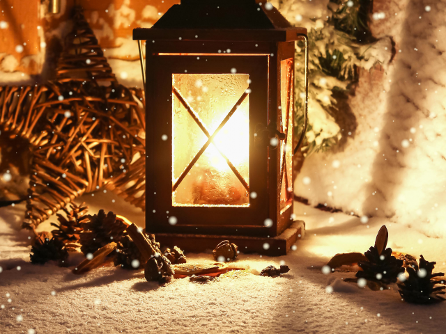 зима, шишки, свет, снег, фонарь, фонарик, свеча
