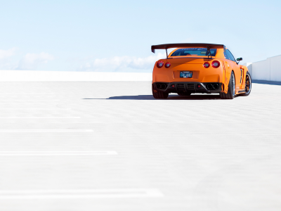 r35, оранжевый, небо, orange, rear, ниссан, парковка, gt-r, nissan