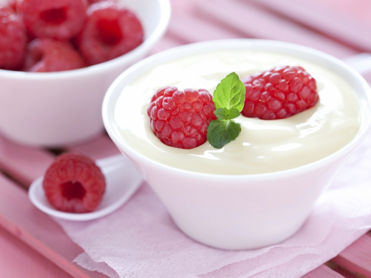 yogurt, cups, fruits, raspberries, крем, cream, йогурт, еда, milk, dessert